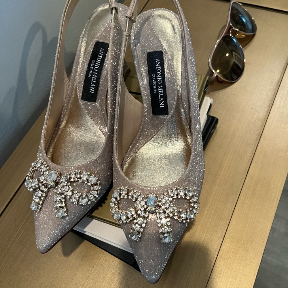 ANTONIO MELANI Glittering Bow Heels - Silver and Cream